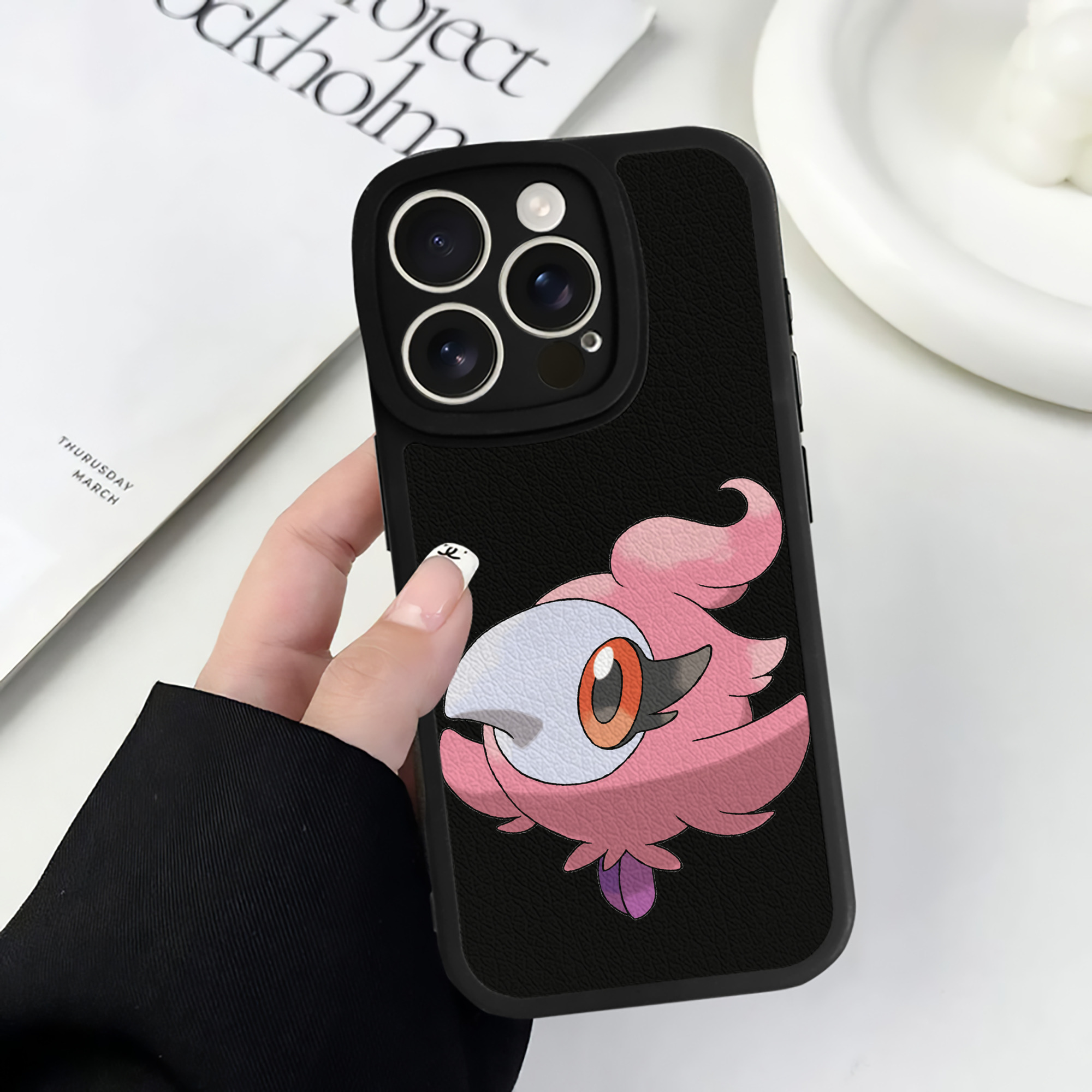 （画像用） ポケットモンスター Pokémon 【iPhone 16シリーズ対応】シリコンスマホケース（レザー調） 材質：シリコン